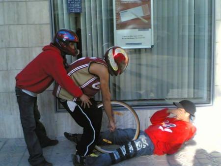 LA CLIC FOU FOU FOU:::::::::::::::::!